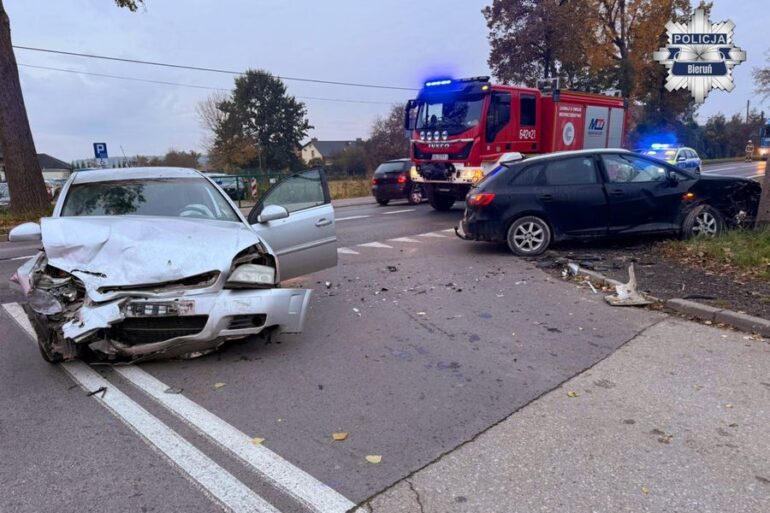 Wypadek na skrzyżowaniu w Bieruniu. W zderzeniu dwóch samochodów osobowych ranna została 40-letnia kobieta. Do zdarzenie doszło o poranku, 14 października na skrzyżowaniu ul. Warszawskiej i Granitowej.