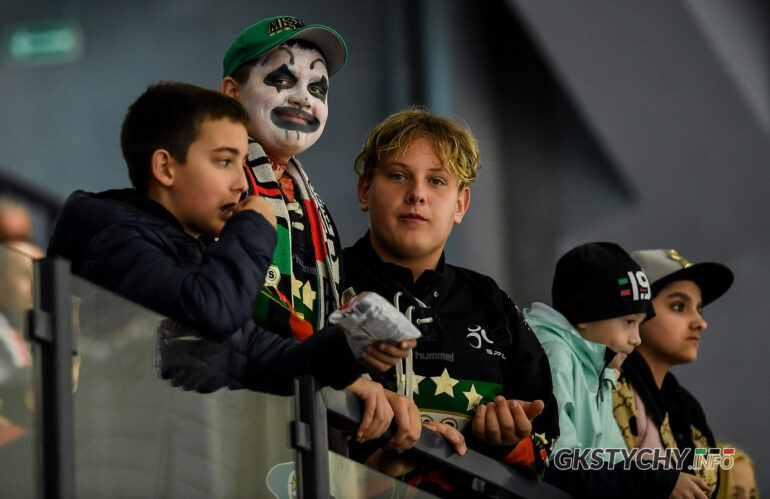 W Hali MOSiR Tychy odbędzie się halloweenowy mecz GKS Tychy - Polonia Warszawa. Przebranie gwarantuje darmowy wstęp i masę atrakcji!