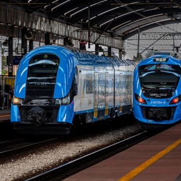 Zmiany rozkładu jazdy pociągów zaczną obowiązywać od niedzieli 26 października. Dotyczą m.in pociągów z Katowic do Tychów, Wisły, Zwardonia i Żywca.