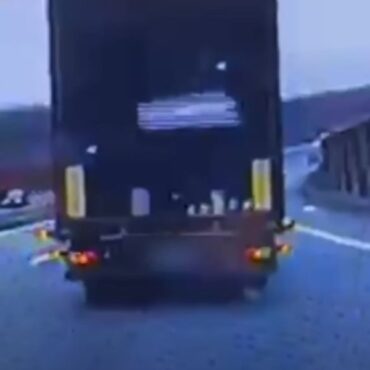 3000 zł za śnieg na aucie - taki mandat dostał kierowca ciężarówki jadący gliwickim odcinkiem autostrady A4.