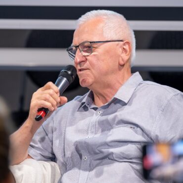 Henryk Gruth, rekordzista występów w reprezentacji Polski i członek Galerii Sław IIHF, został przewodniczącym nowo powołanej Rady Programowej PZHL. Gremium ma zreformować system szkolenia młodzieży i trenerów w Polsce.