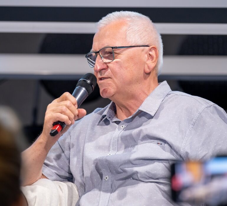 Henryk Gruth, rekordzista występów w reprezentacji Polski i członek Galerii Sław IIHF, został przewodniczącym nowo powołanej Rady Programowej PZHL. Gremium ma zreformować system szkolenia młodzieży i trenerów w Polsce.