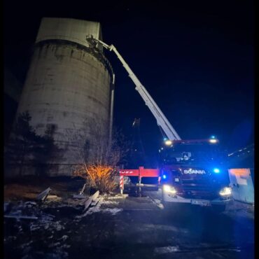 Nocna katastrofa budowalna w kopalni Budryk w Ornontowicach w powiecie mikołowskim. Zawalił się tam duży zbiorników do magazynowania węgla. Zniszczona został też część taśmociągu służącego do jego transportu. Jedna osoba została przewieziona do szpitala na badania. W akcji brali udział ratownicy górniczy i strażacy.