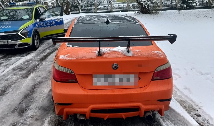 Zatrzymanie BMW w Jaworznie. Policjanci nie spodziewali się takiego rozwoju zdarzeń! Fot. KMP Jaworzno