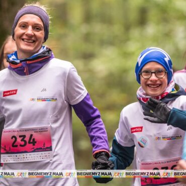 Już 6 grudnia odbędzie się 3. Charytatywny Bieg Mikołajkowy w Mikołowie. To wyjątkowa okazja, by połączyć aktywność na świeżym powietrzu z pomocą dla potrzebującego nastolatka. Każdy, kto chce wesprzeć szczytny cel, może wziąć udział w imprezie i wesprzeć zbiórkę na rzecz podopiecznego Fundacji Pomaluj Nasz Świat.