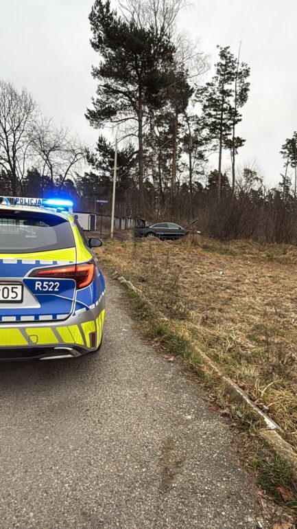 Wyleciał Audi z drogi. A to dopiero początek jego kłopotów