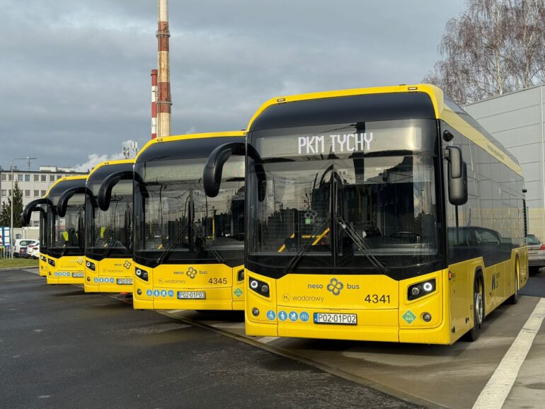 Autobusy wodorowe wkrótce wyjadą na trasy w Tychach (fot. prezydent Tychów, Maciej Gramatyka/facebook)