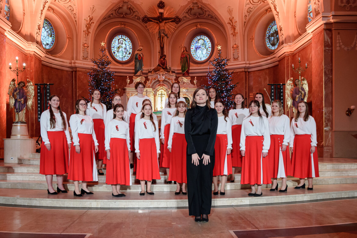 Tyskie Wieczory Kolędowe 2026 – 35. edycja festiwalu w Tychach. Wstęp wolny na koncerty z polskimi i zagranicznymi kolędami. Sprawdź program i wyjątkowe wydarzenia!