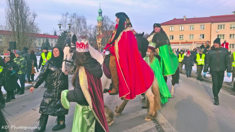 Orszak Trzech Króli przeszedł przez Tychy 6 stycznia 2026r. (fot. Krzysztof Derewońko)