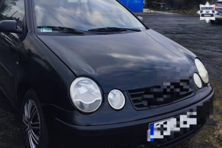 Nieoczekiwany finał kontroli drogowej w Gliwicach. Za kierownicą osobowego volkswagena siedział 16-latek z zakazem prowadzenia pojazdów. Ten środek miał go obowiązywać do ukończenia 21. roku życia.
