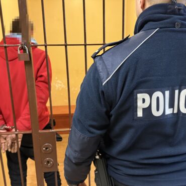 Policjant po służbie złapał złodzieja. Interwencja w Tarnowskich Górach (fot. Policja TG)