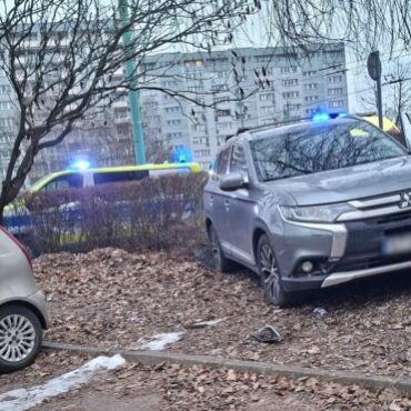 Sędzia Sądu Apelacyjnego w Katowicach Tomasz Ś. usłyszał zarzut prowadzenia samochodu w stanie nietrzeźwości (fot. www.112tychy.pl - Tyskie Służby Ratownicze)