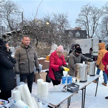 Mobilna Stacja Pomocy co czwartek na Placu Krakowskim w Gliwicach (fot. UM Gliwice)