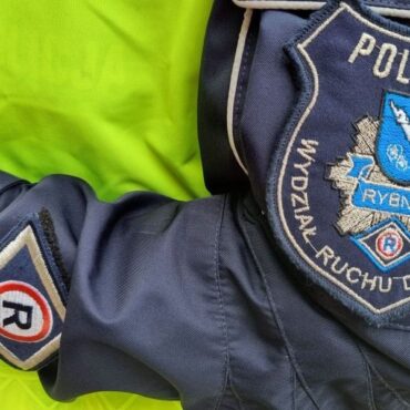 Na ul. Świerklańskiej w Rybniku kierowca mazdy nie zatrzymał się na wezwanie policjantów. Okazało się, że złamał 5 zakazów sądu.