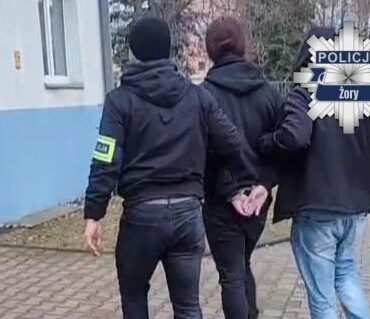 Ścigali mężczyznę od 2022 roku. Dopadli go we Wrocławiu (fot. KMP Żory)