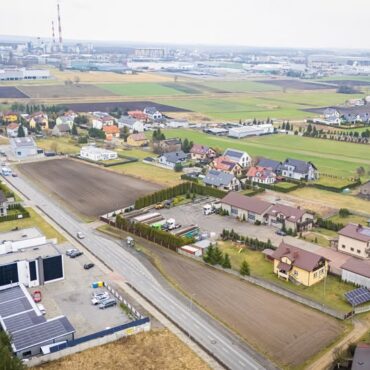 Od początku kwietnia rusza transport na zlecenie dla mieszkańców Cielmic. To pilotażowe rozwiązanie ma ułatwić codzienne przejazdy osobom, które mieszkają tam, gdzie autobusy kursują rzadziej. Mieszkańcy będą mogli zamówić busa dzień wcześniej i skorzystać z przejazdu za 2 złote.