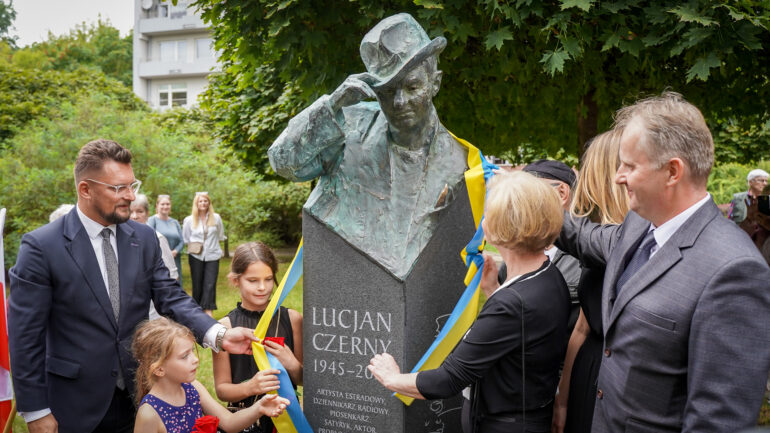 Galeria Artystyczna czeka na nowe popiersia. W tym roku na liście między innymi "Joka" i Stanisław Soyka. fot. KAW, D. Czapla
