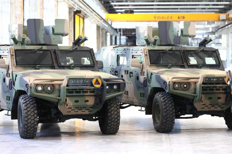 Rosomak S.A. inwestuje 57 mln zł w Siemianowicach Śląskich – wsparcie KSSE i nowe technologie. Fot. slaskie.pl