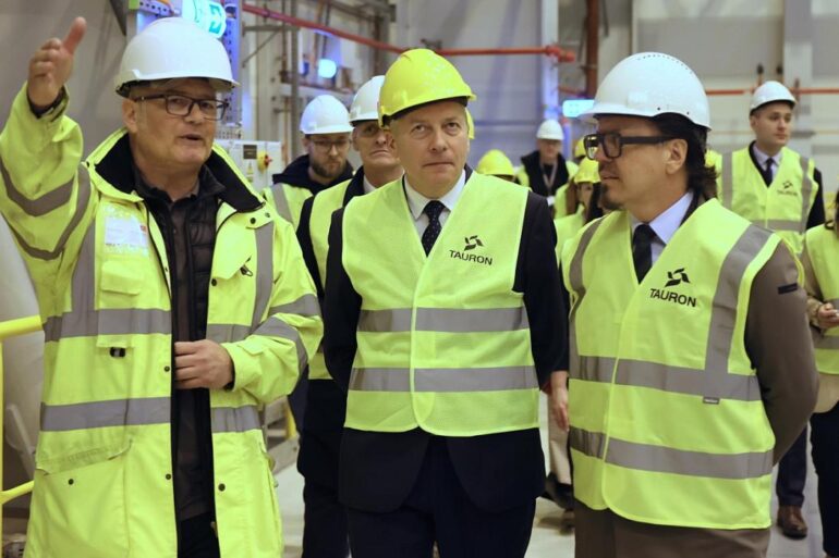 TAURON zainwestuje ponad 25 mld zł w woj. śląskim do 2035 roku. Powstaną nowe instalacje i inteligentna sieć energetyczna. Fot. slaskie.pl