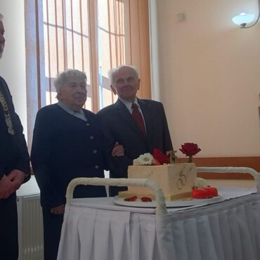 75 lat małżeństwa w Łaziskach Górnych świętowali Stefania i Feliks Chrapeć. Jubileusz odbył się w magistracie, w którym wzięli ślub.