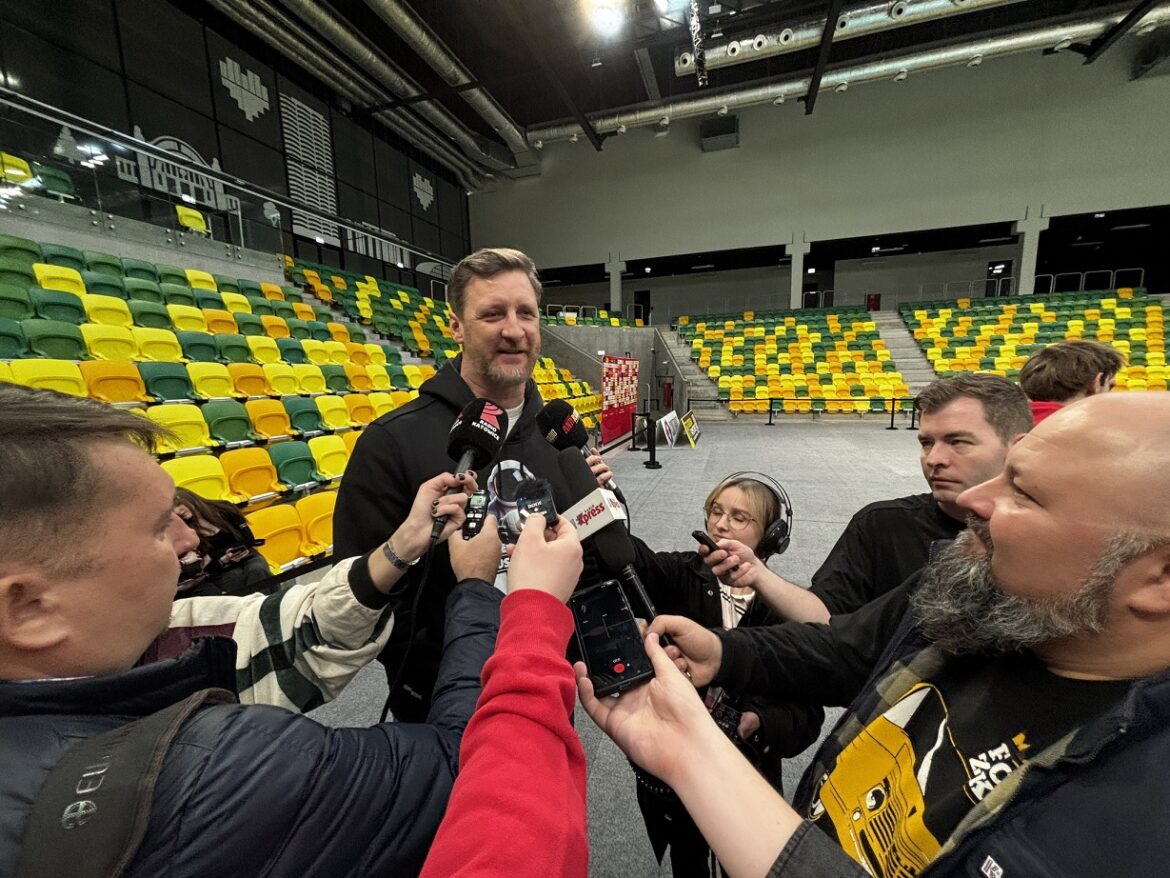 Katowice: Legendarny Kosmiczny Mecz z gwiazdami dla Domu Aniołów Stróżów. Fot, UM Katowice