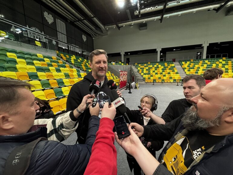 Katowice: Legendarny Kosmiczny Mecz z gwiazdami dla Domu Aniołów Stróżów. Fot, UM Katowice