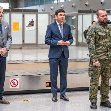 Szybsza odprawa na Katowice Airport. Nowe bramki ABC już w drodze. Fot. Robert Szyszka/Katowice Airport