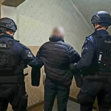 Dźgnął szwagra nożem! Szybka akcja policji w Katowicach i  natychmiastowe zatrzymanie. Fot. KMP Katowice
