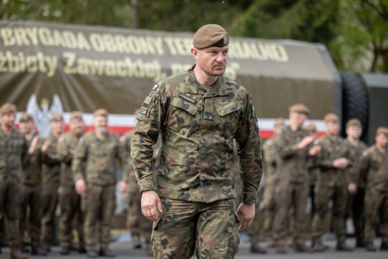 Śląscy Terytorialsi pokazali klasę! Żołnierze 13 Śląskiej Brygady Obrony Terytorialnej zdobyli pierwsze miejsce w prestiżowym konkursie „Wojskowy Kierowca Roku 2026 WOT”. Fot. 13 ŚBOT