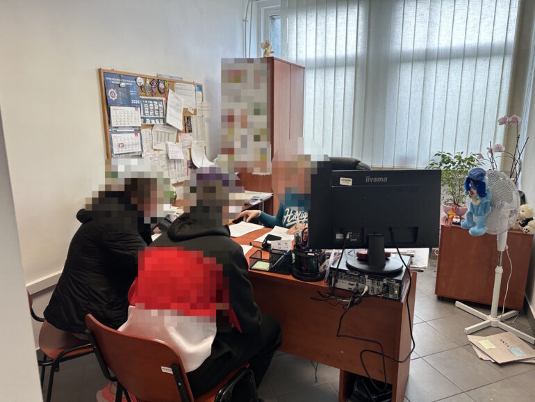 Grupa kiboli pobiła się w centrum handlowym! Wśród nich byli nieletni! Fot. Policja Jaworzno