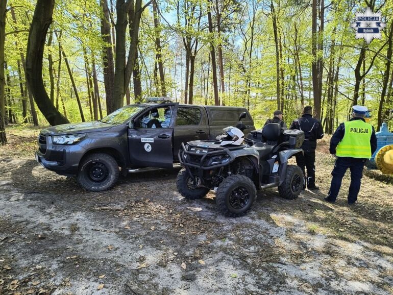 Rybnik: policja i Straż Leśna kontrolują quady i motocykle w lasach. Fot. KMP Rybnik