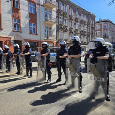 Ruch Chorzów – Odra Opole na Stadionie Śląskim. Policja czuwa nad bezpieczeństwem. Fot. KWP Katowice