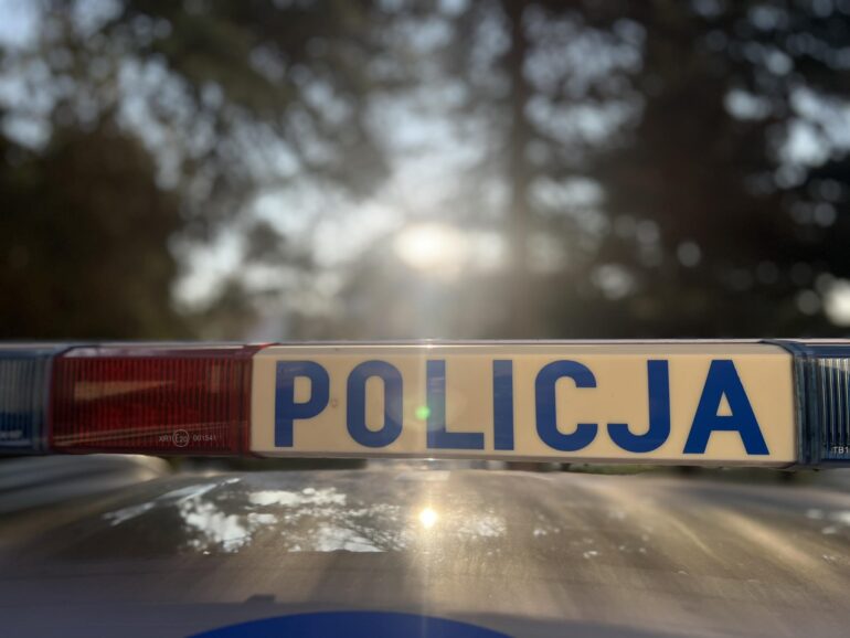 Seniorka straciła 95 tysięcy złotych. Uwierzyła w internetową inwestycję i została oszukana. Fot. Policja Śląska