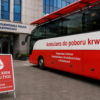 Ambulans znów stanie przed komendą w Katowicach. Każdy może uratować życie