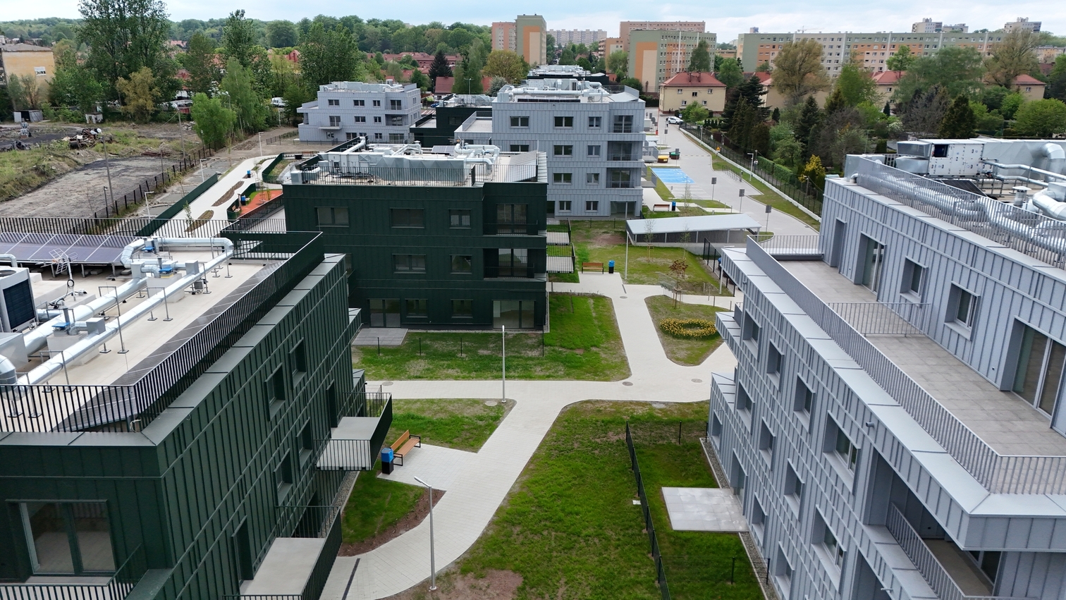 Tło