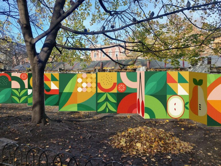 W Katowicach powstaje mural. Studencki tworzą go na targowisku przy Miarki. Fot. KAW