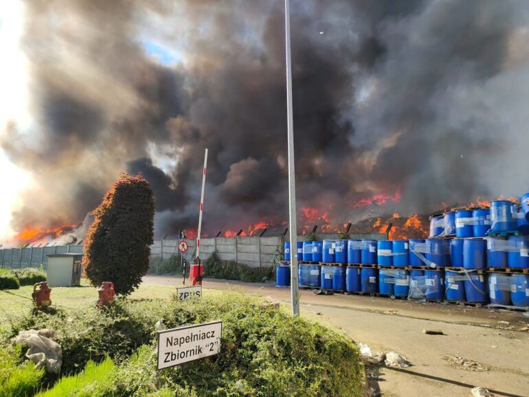 Potężny pożar w Chorzowie! Płonie składowisko odpadów, gęsty dym widać z kilku kilometrów! Fot. Miasto Chorzów
