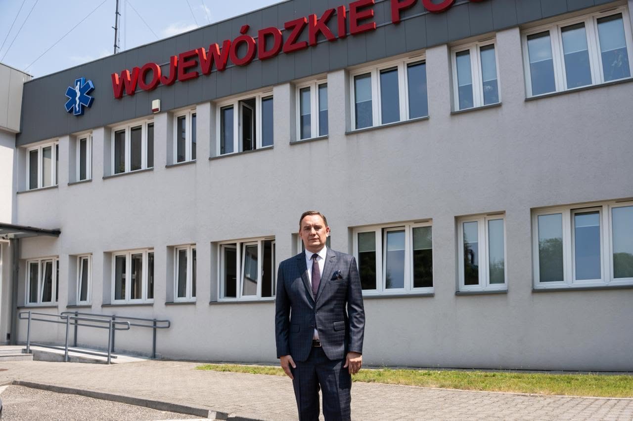 Tło
