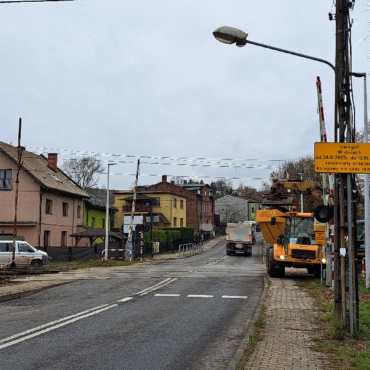 Ważna zmiana na przejeździe kolejowym w Rudzie Śląskiej. Pociągi pojadą dwa razy szybciej