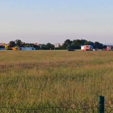 Do tragicznego w skutkach zdarzenia doszło w poniedziałek, 8 czerwca, na lotnisku w Bielsku-Białej Aleksandrowicach. Wypadek szybowca zdarzył się tuż po starcie - zginęła młoda kobieta.