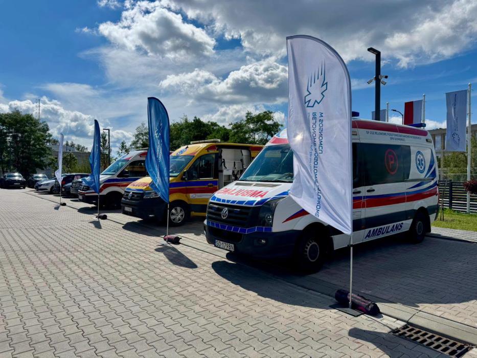 Pogotowie Ratunkowe w Sosnowcu przekazało 4 ambulanse. Fot. slaskie.pl