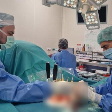 Koszmarny wypadek w aquaparku. Nastolatek przeszedł skomplikowaną operację kręgosłupa w GCZD. Fot. Górnośląskie Centrum Zdrowia Dziecka