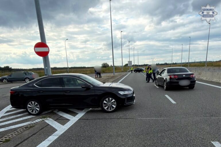 Pościg na A1 pod Gliwicami. Policjanci użyli broni, by zatrzymać uciekającego kierowcę. Fot. KPP Tarnowskie Góry