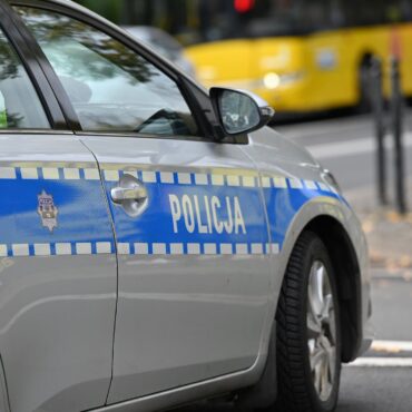 69-latek cztery razy bezpodstawnie wezwał pogotowie i policję. Sprawa trafi do sądu