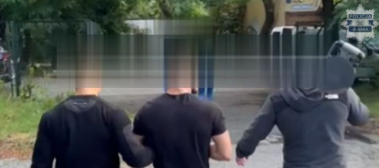 Katowice: poszukiwany za rozbój zatrzymany po powrocie z Niemiec. Akcja „łowców głów”