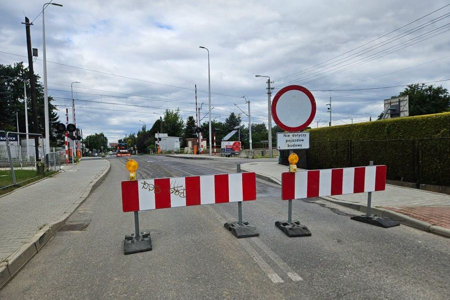 Tło