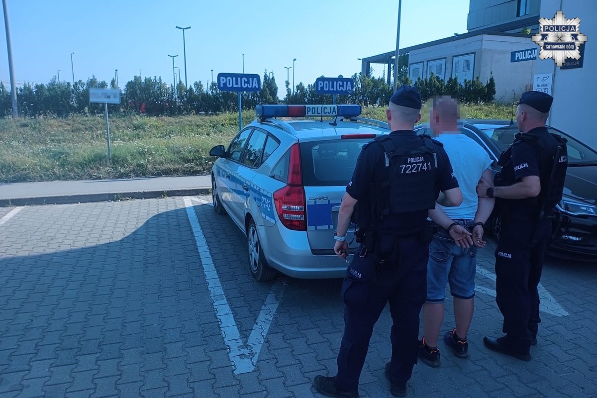 Tło