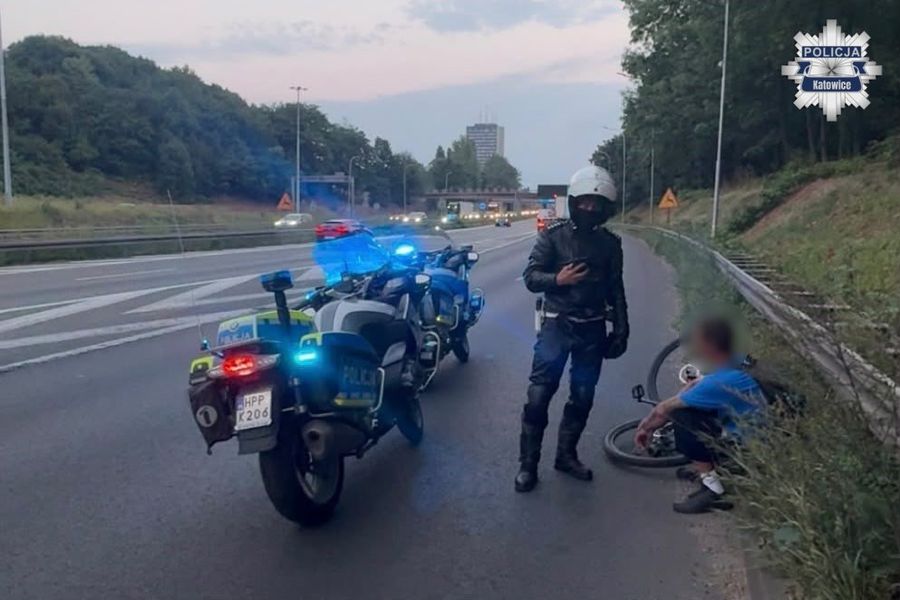 Tło