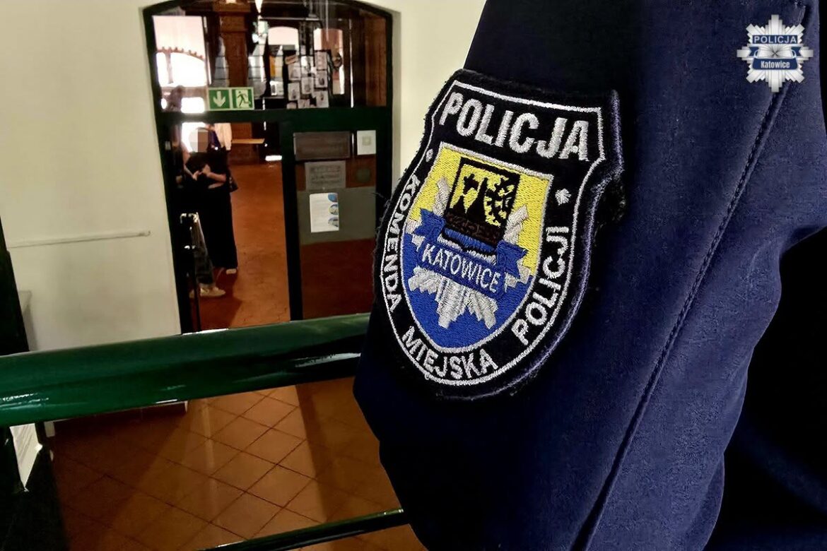 Miał tylko 9 lat, a uratował mamie życie! Chłopiec z Katowic zadzwonił pod 112. KMP Katowice