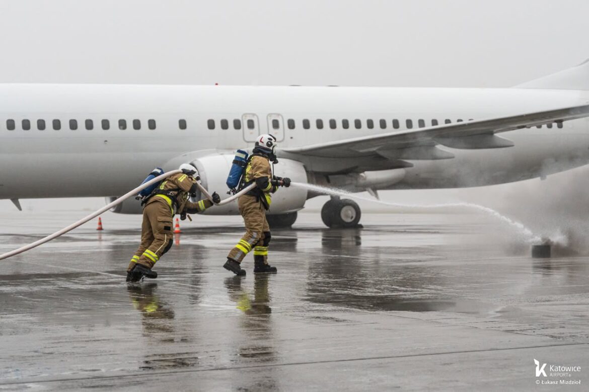 Katowice Airport: ćwiczenia. Fot. Katowice Airport/Łukasz Mizdzioł